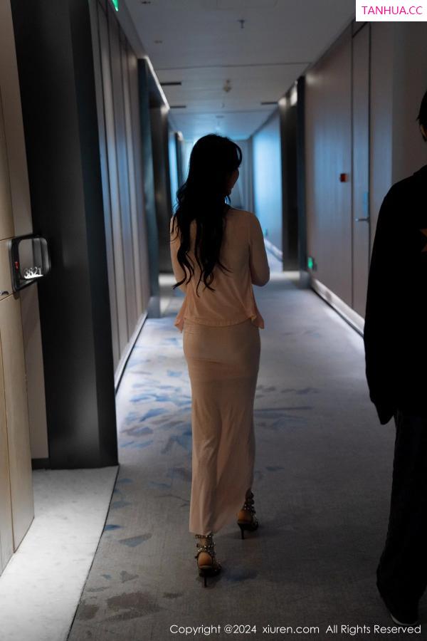 陈若依 抖娘利世 [XiuRen]高清写真图 2024.01.11 No.7945 利世 丝袜美腿第12张图片